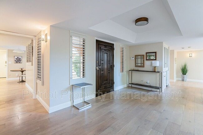 Building Photo - 8602 E Vista Del Lago