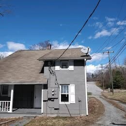 Building Photo - 808 Harrisburg Dr SW