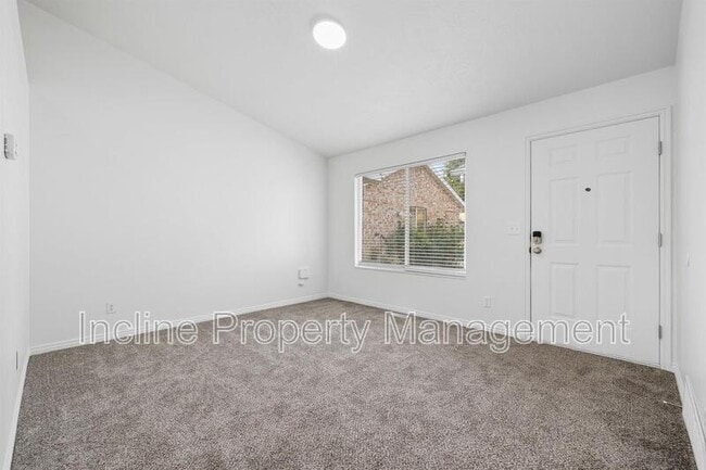 Building Photo - 439 E 2000 S St