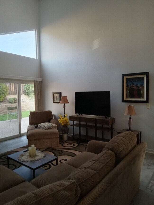 Building Photo - 8729 Langholm Rd