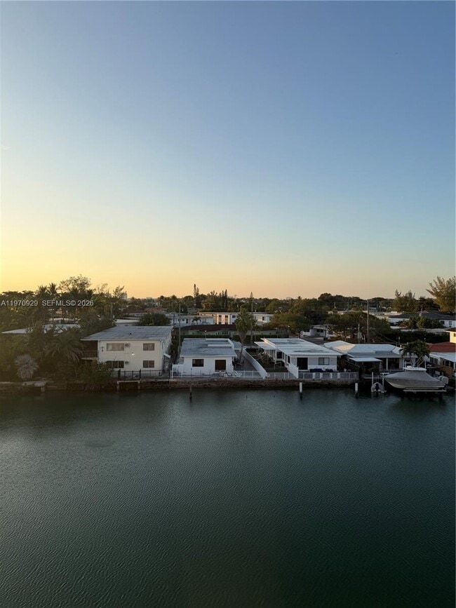 Building Photo - 7900 Tatum Waterway Dr