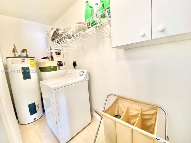 Building Photo - 11522 NW 69th Terrace