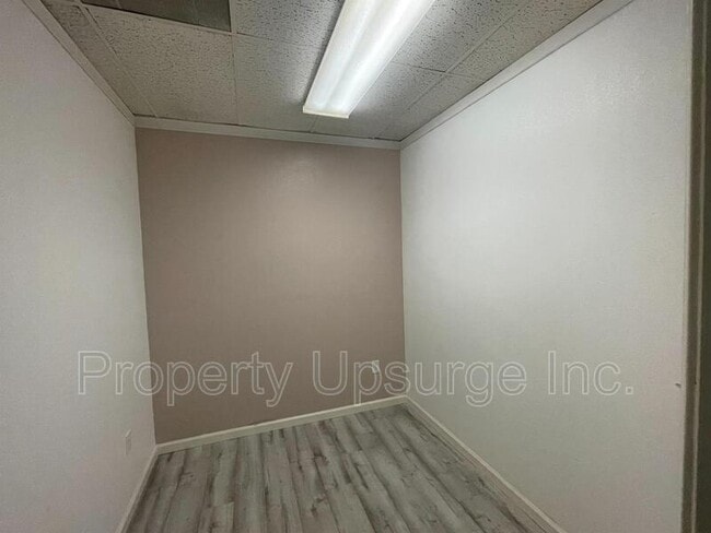 Building Photo - 1901 Railroad Ave