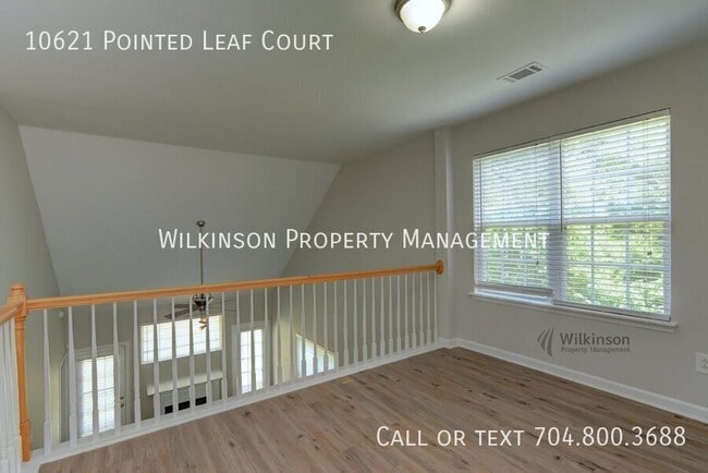 Building Photo - 10621 Pointed Leaf Ct