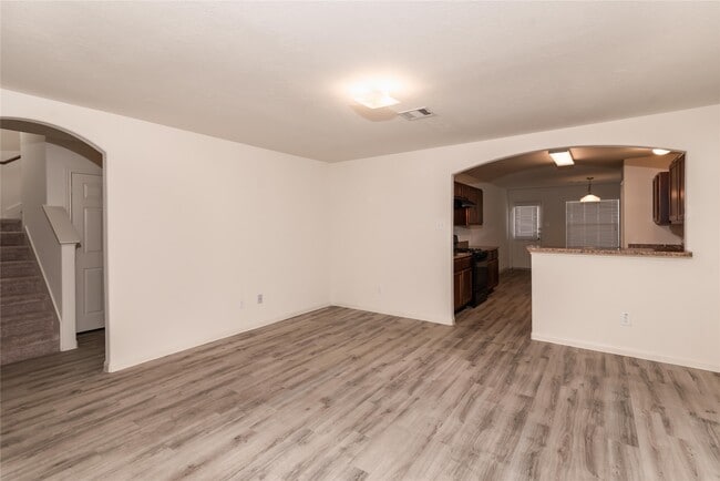 Building Photo - 5735 Post Oak Manor Dr