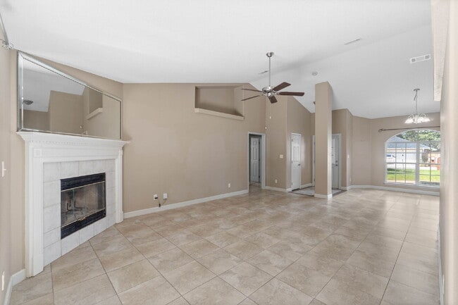 Building Photo - 7968 Lola Cir