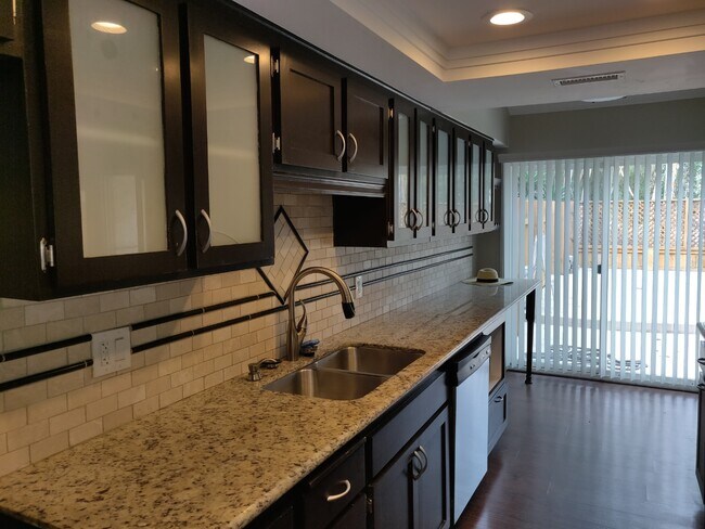 kitchen - 10709 Portobelo Dr