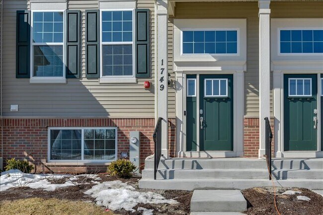 Building Photo - 1749 Carlstedt Dr