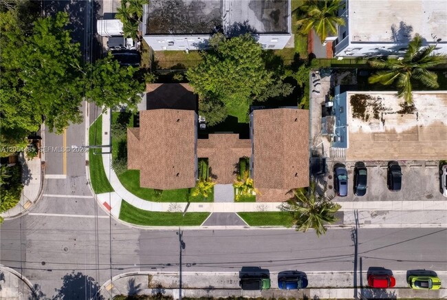 Building Photo - 3620 Plaza St
