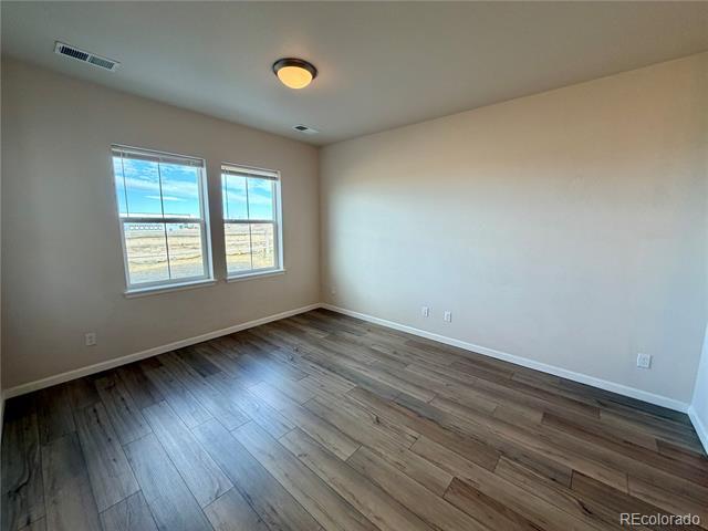 Building Photo - 10565 Paris St