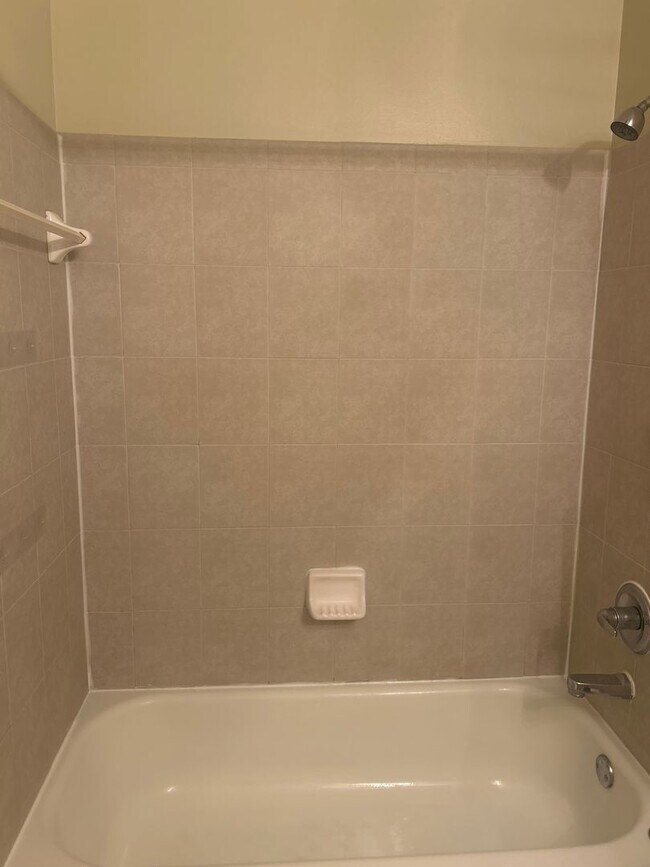 Building Photo - 03-208 Cook