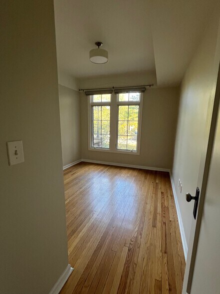 Building Photo - 1844 N Humboldt Blvd