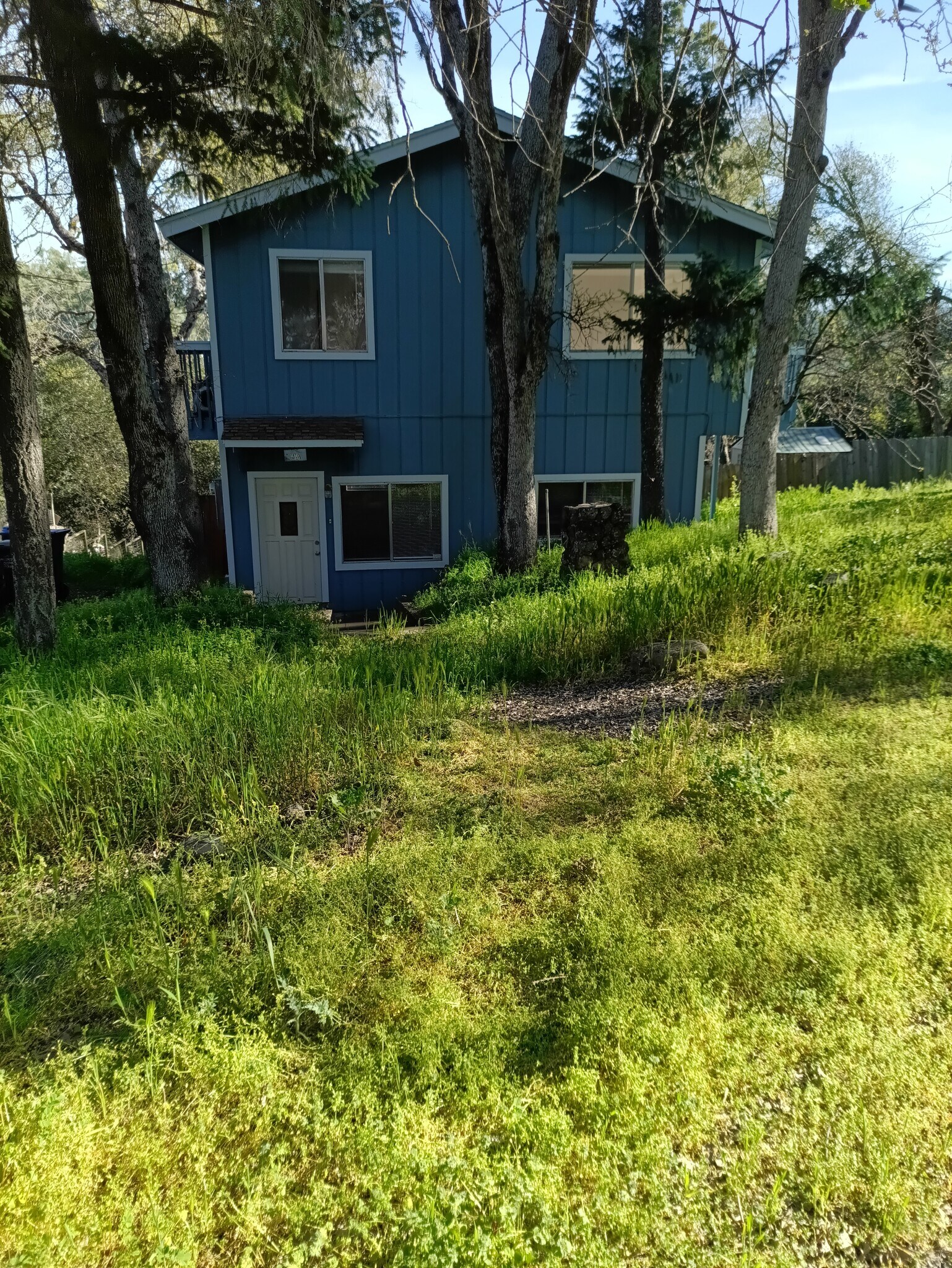 Building Photo - 14715 Cresta Ave