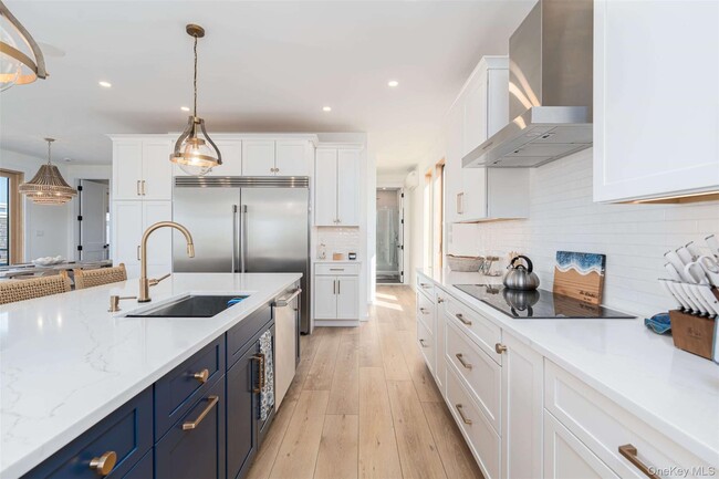 Building Photo - 4 Atlantic Ave