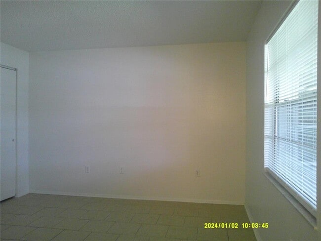 Building Photo - 71 Lake Villa Way