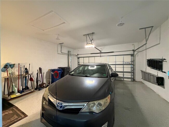 Building Photo - 10722 Wicker Park Pl