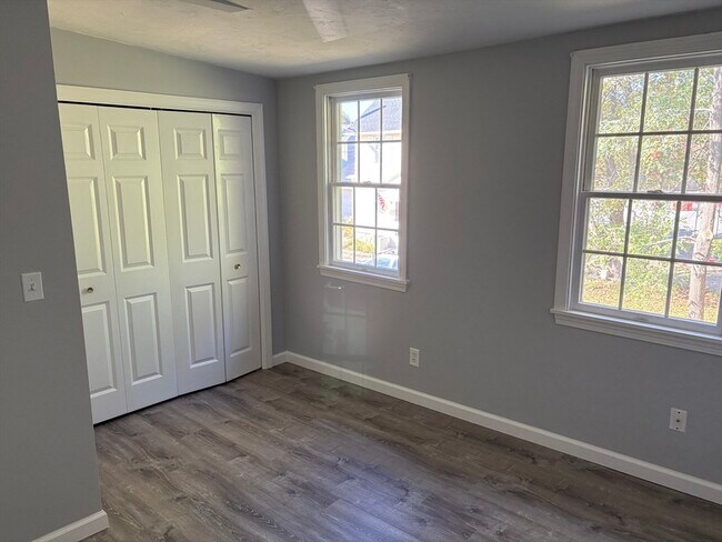 Building Photo - 4 Skerry St Ct