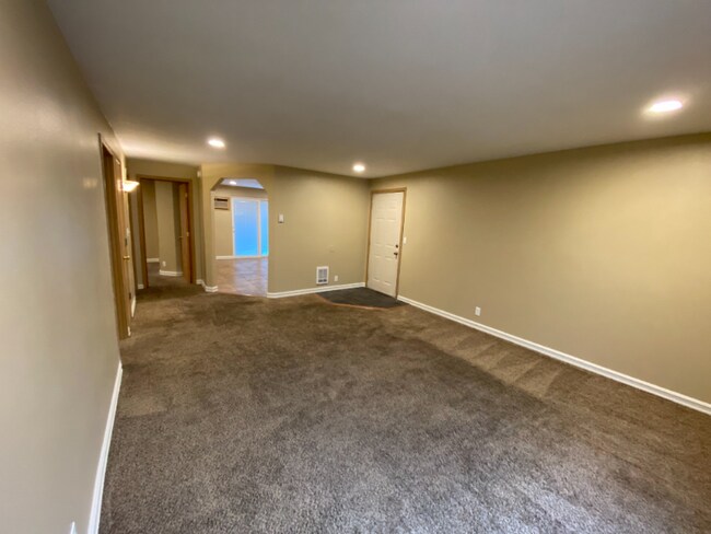 Building Photo - 418 NW 17th St