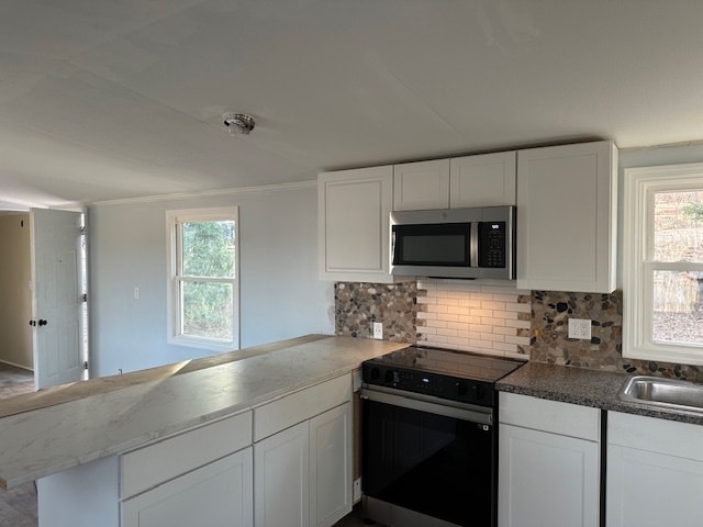 Building Photo - 11 Hillside Ave