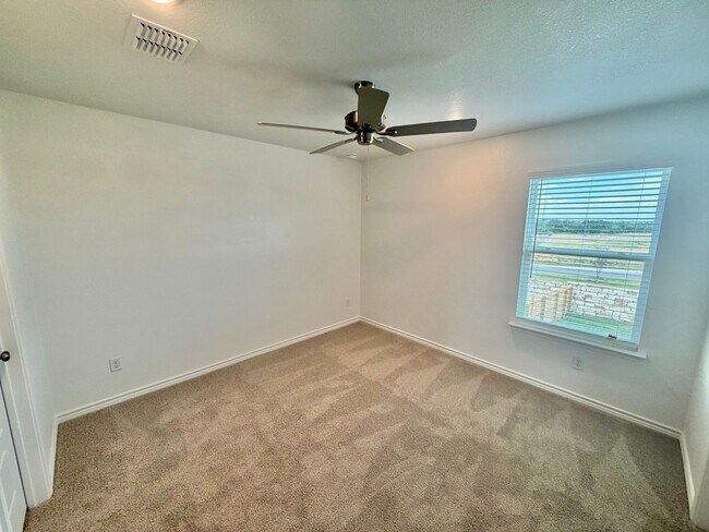 Building Photo - 8904 Little Leaf Mullberry Dr