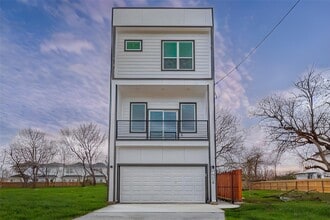 Building Photo - 3624 Goodhope St