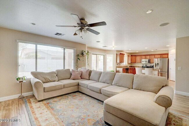 Building Photo - 3563 E Blue Ridge Way