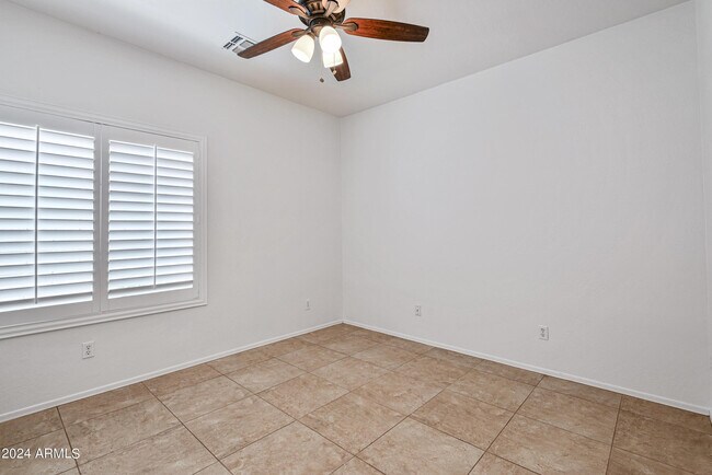 Building Photo - 12818 W Mulberry Dr