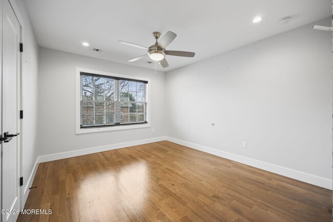 Building Photo - 28 Rector Pl