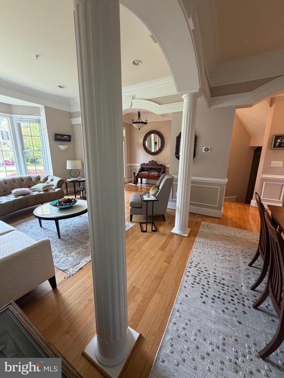 Building Photo - 8402 Tysons Trace Ct