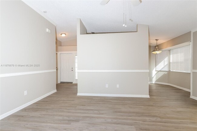 Building Photo - 261 Martin Ave