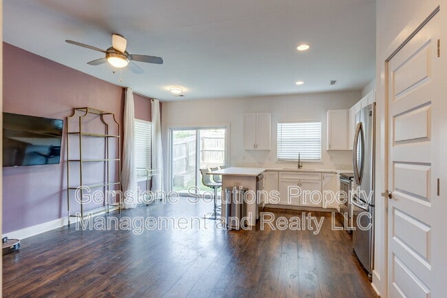 Building Photo - 300 Stewarts Ferry Pike