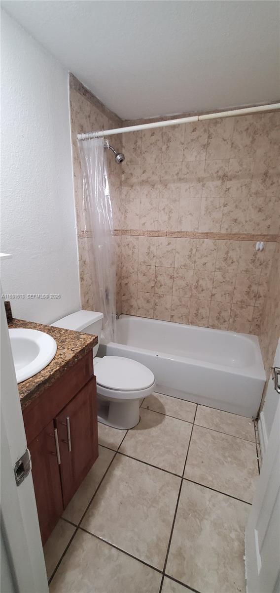 Building Photo - 1925 Madison St