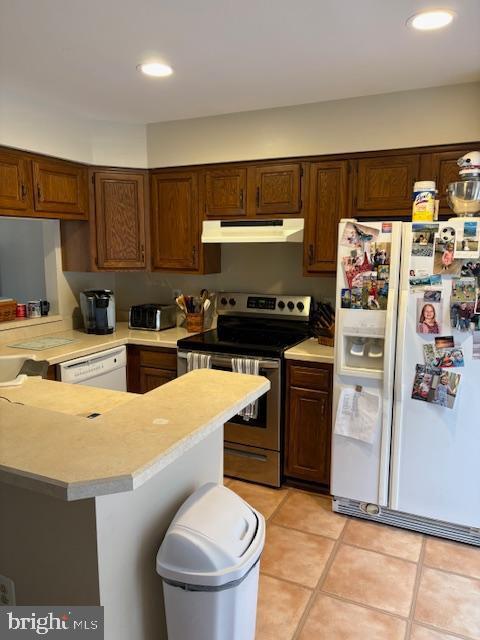 Building Photo - 15640 Montview Dr