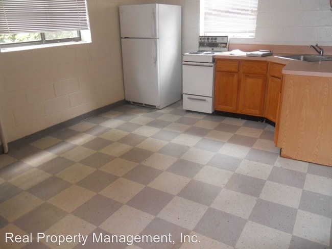 Building Photo - 1883 University Cir