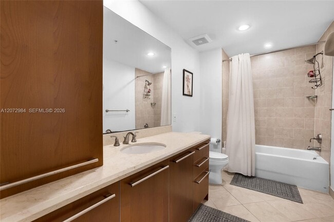 Building Photo - 4445 El Mar Dr