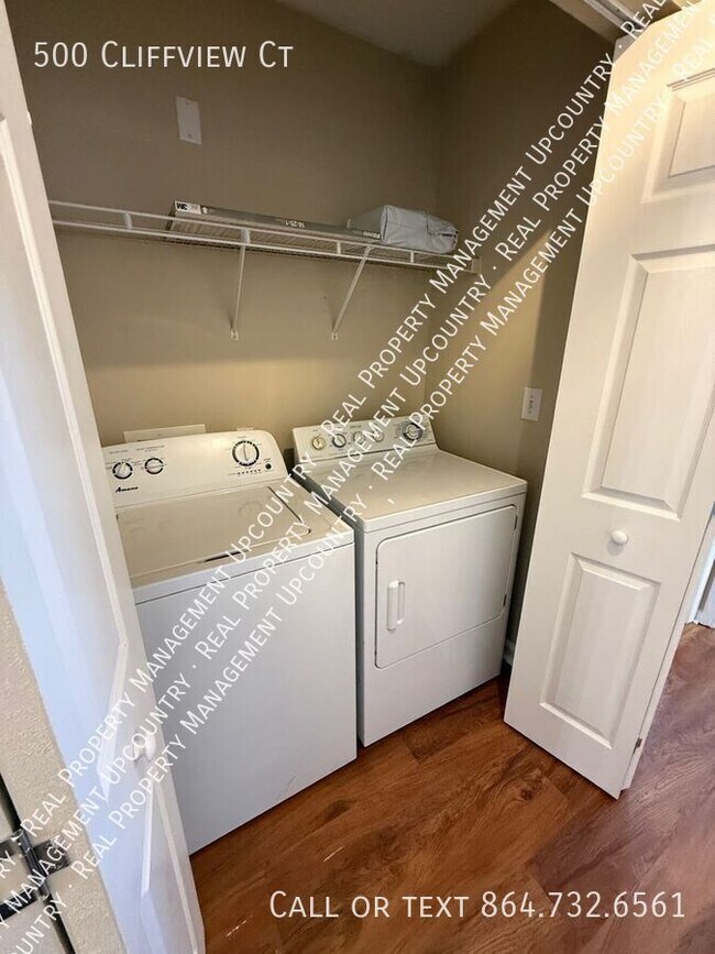 Building Photo - 500 Cliffview Ct