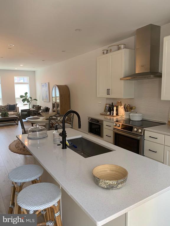 Building Photo - 5337 ZENITH OVERLOOK Dr