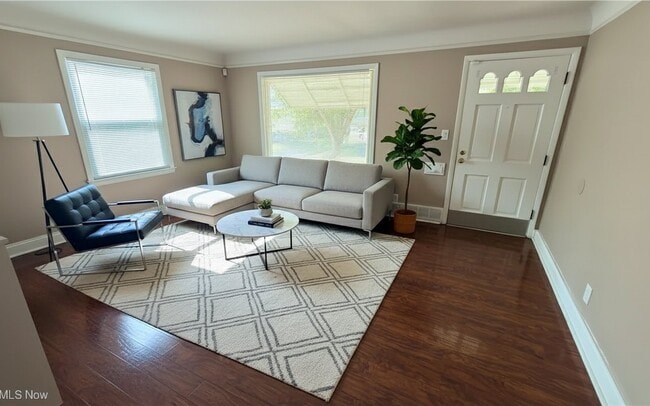 Building Photo - 5069 Henry St