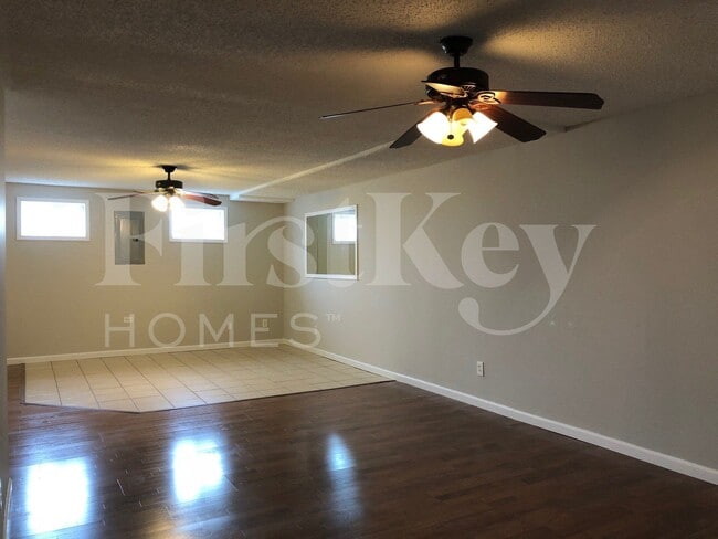 Building Photo - 1503 Jordan Lee Ct