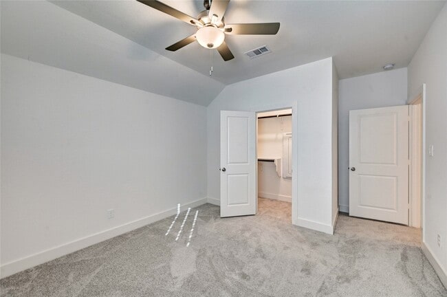 Building Photo - 7302 New Pecan Dr