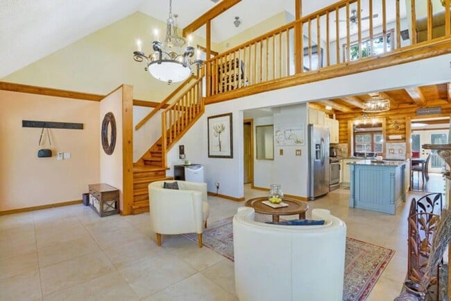 Building Photo - 13050 Marcella Blvd