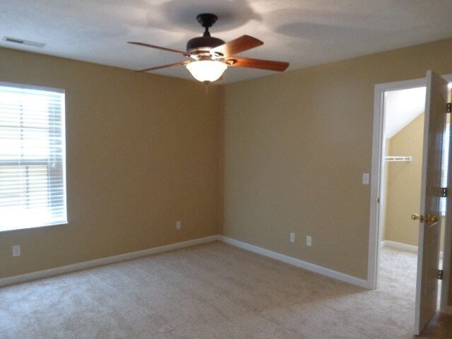 Building Photo - 2276 Pewter Dr