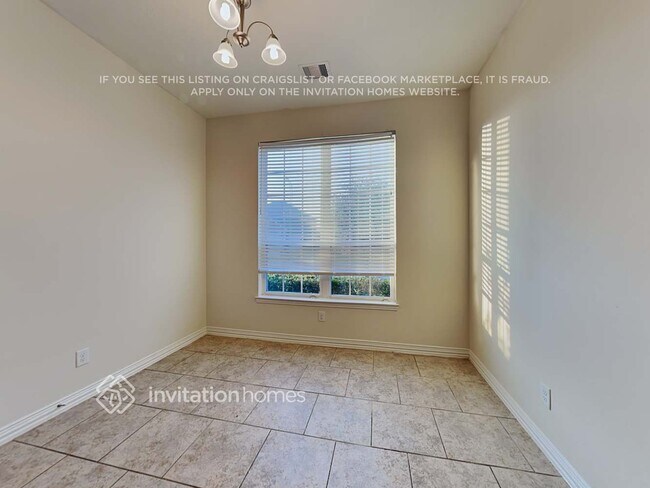 Building Photo - 3302 Clover Trace Dr