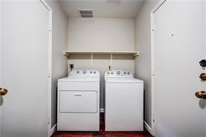 Building Photo - 17509 Kessler Dr