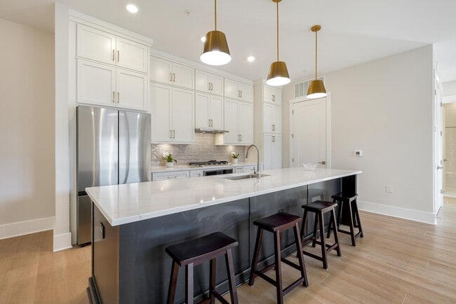 Building Photo - 23651 Havelock Walk Ter