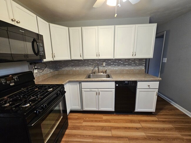 Building Photo - Spacious 3 bed 2 bath Home for Rent in Sha...