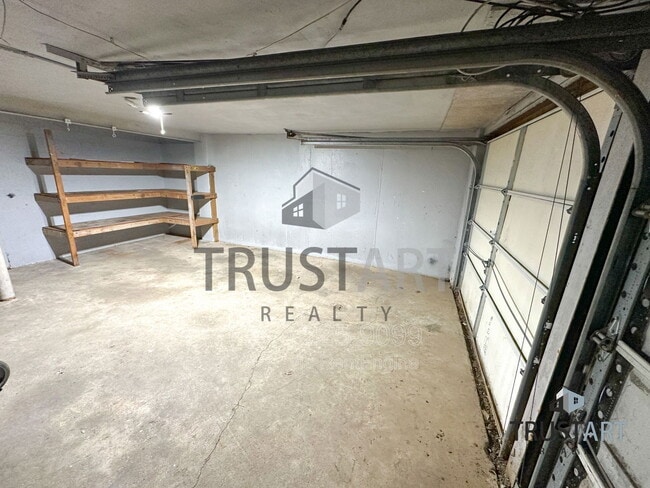 Building Photo - 1205-7 Princeton Ave