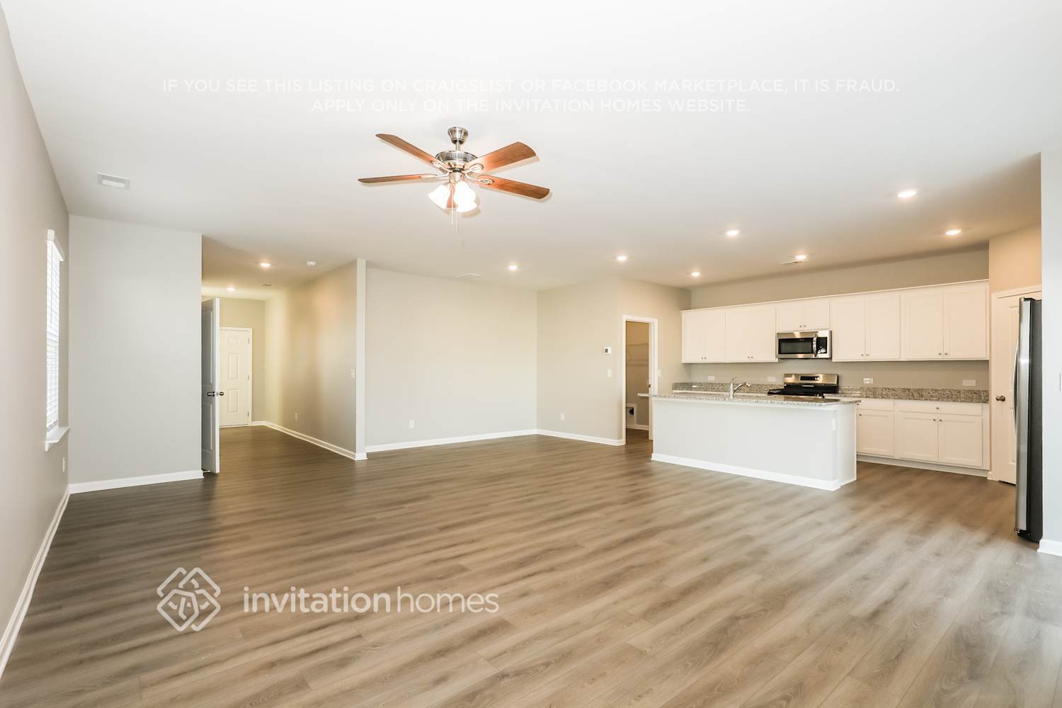 Building Photo - 521 Almere Dr