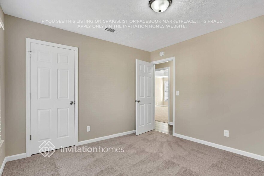Building Photo - 222 Sable Trace Dr