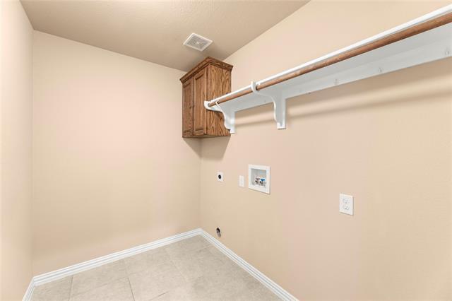 Building Photo - 8245 Edgepoint Tr